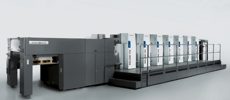 roland-700